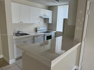 10717 Cleary Boulevard 111, Plantation, FL 33324