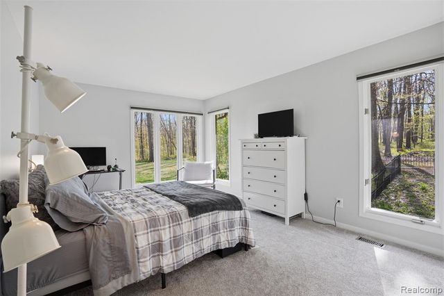 2846 Duana Drive, Milford, MI 48380