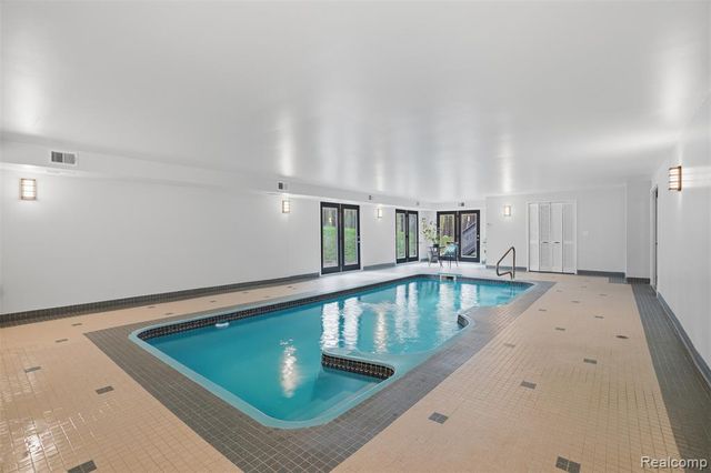 2846 Duana Drive, Milford, MI 48380