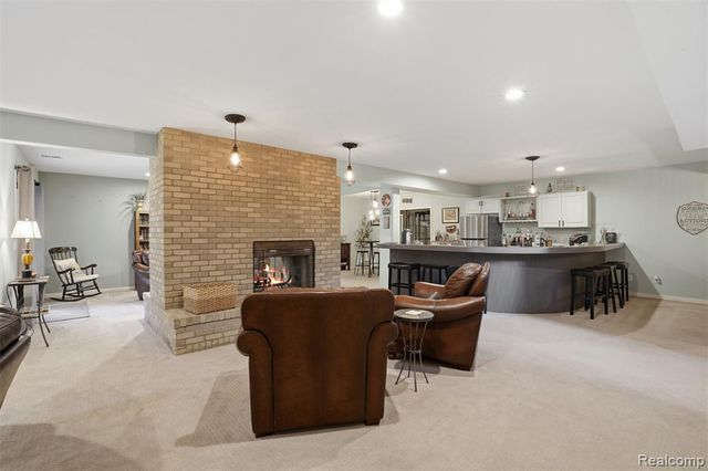 2846 Duana Drive, Milford, MI 48380