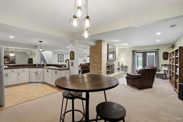 2846 Duana Drive, Milford, MI 48380