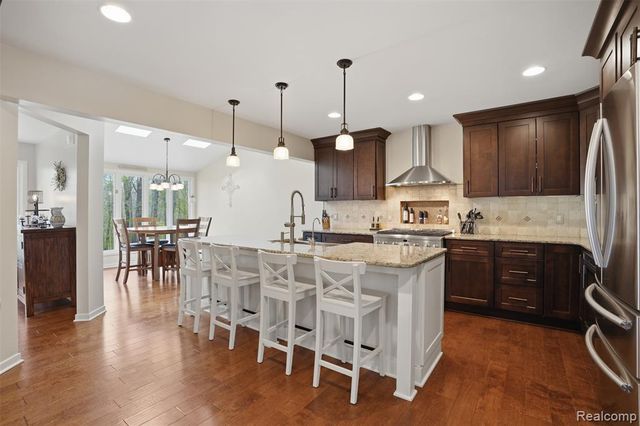 2846 Duana Drive, Milford, MI 48380