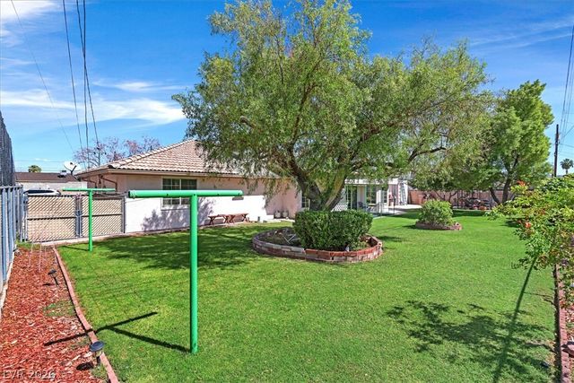 4565 East New York Avenue, Las Vegas, NV 89104