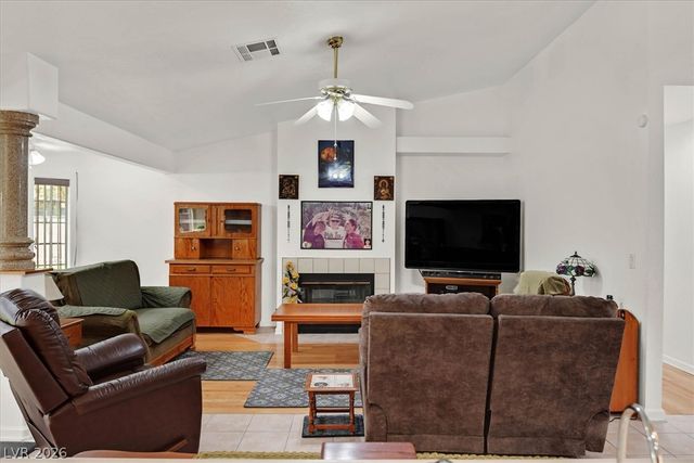 4565 East New York Avenue, Las Vegas, NV 89104