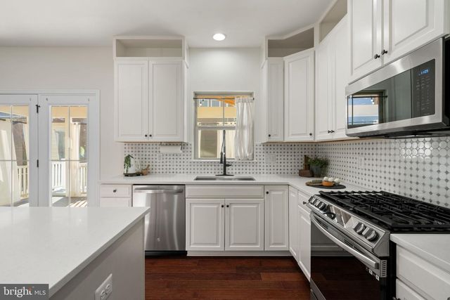 2321 SWEET PEPPERBRUSH LOOP, Dumfries, VA 22026