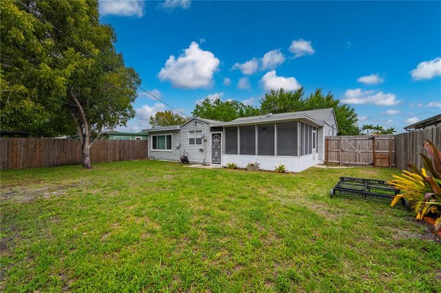 525 BURLAND STREET, Punta Gorda, FL 33950