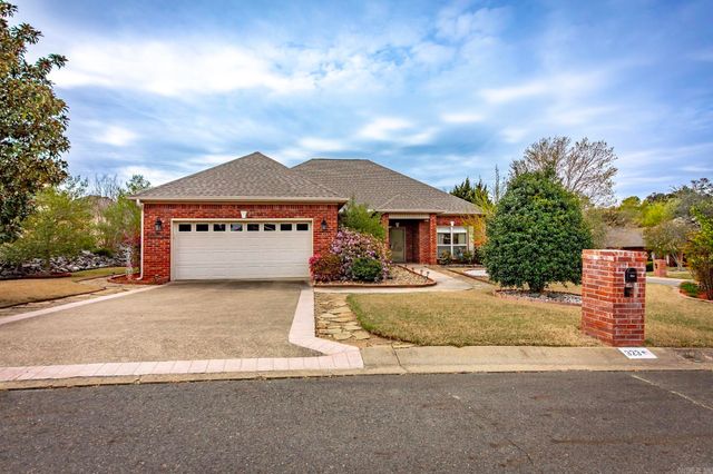 323 OLD HICKORY STREET, Hot Springs, AR 71913