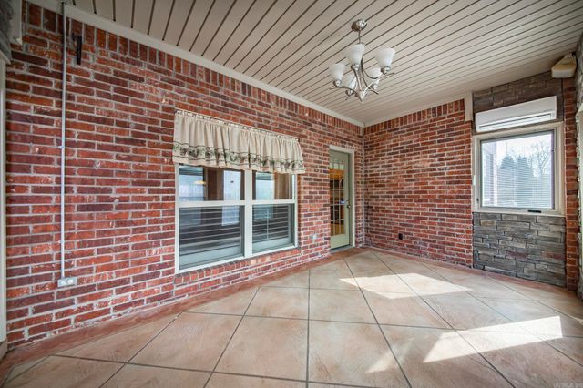 323 OLD HICKORY STREET, Hot Springs, AR 71913