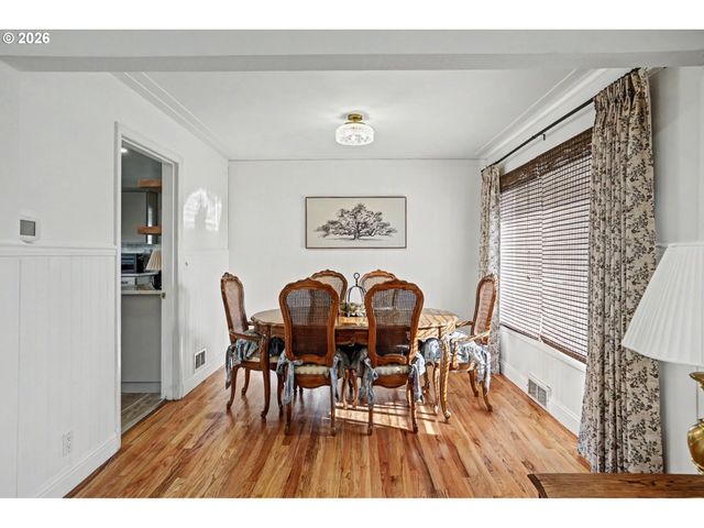 283 DELMAR Dr, Salem, OR 97303