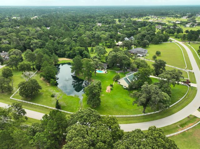 34310 High Point Drive, Magnolia, TX 77355