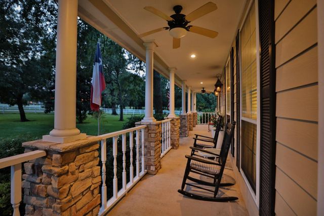 34310 High Point Drive, Magnolia, TX 77355