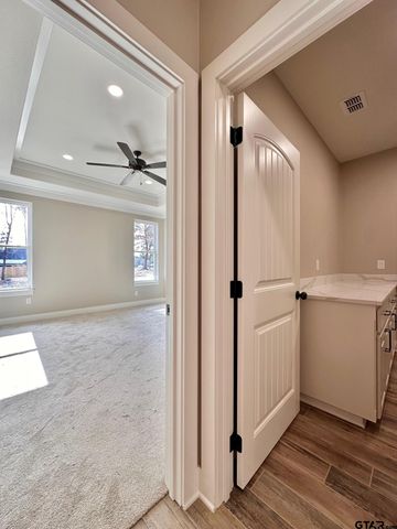 195 Clara Ln, Kilgore, TX 75662