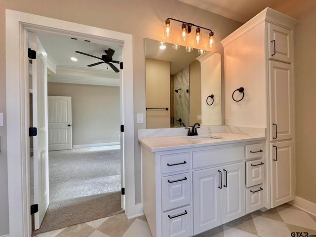 195 Clara Ln, Kilgore, TX 75662