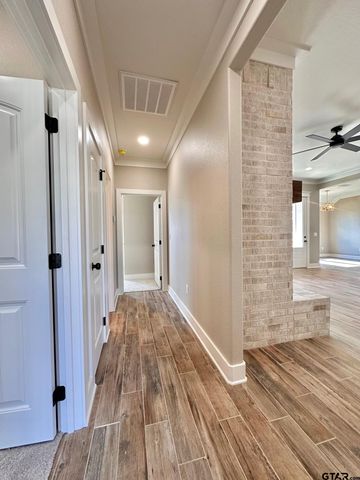 195 Clara Ln, Kilgore, TX 75662