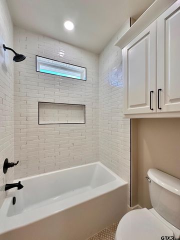 195 Clara Ln, Kilgore, TX 75662