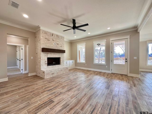 195 Clara Ln, Kilgore, TX 75662