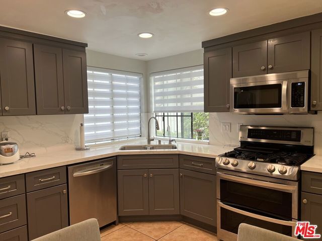 19528 Eagle Ridge Lane, Porter Ranch, CA 91326