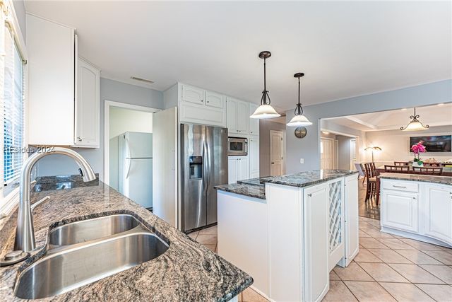 8 Surf Scoter Rd, Hilton Head Island, SC 29928