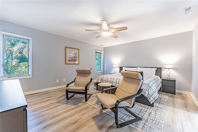 8 Surf Scoter Rd, Hilton Head Island, SC 29928