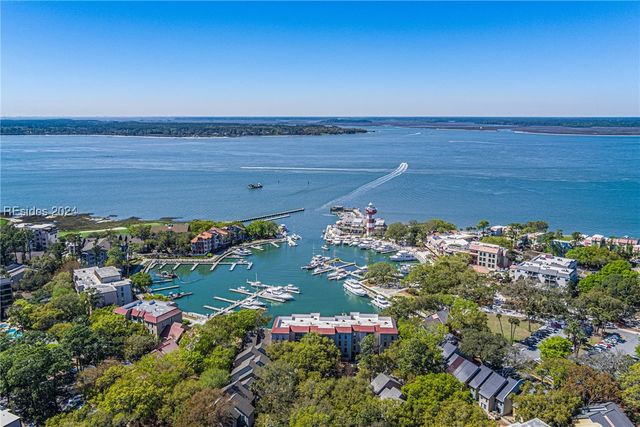 8 Surf Scoter Rd, Hilton Head Island, SC 29928