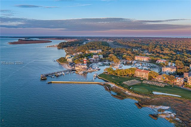 8 Surf Scoter Rd, Hilton Head Island, SC 29928