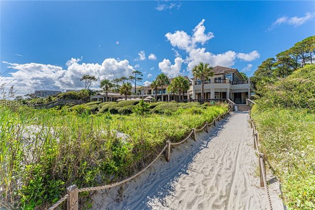 8 Surf Scoter Rd, Hilton Head Island, SC 29928