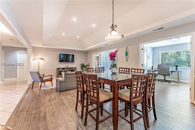 8 Surf Scoter Rd, Hilton Head Island, SC 29928