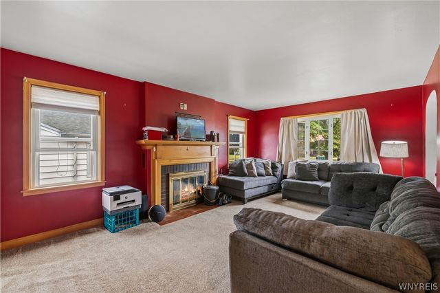 744 Seymour Avenue, Niagara Falls, NY 14305