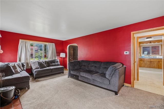 744 Seymour Avenue, Niagara Falls, NY 14305