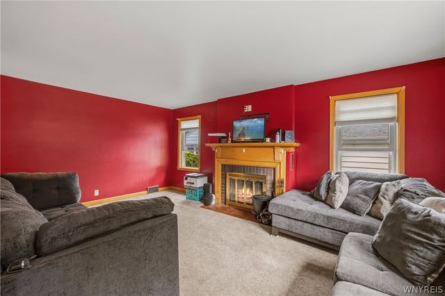 744 Seymour Avenue, Niagara Falls, NY 14305