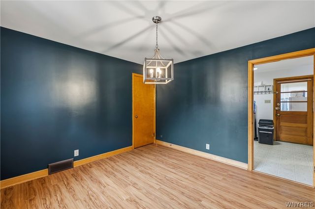 744 Seymour Avenue, Niagara Falls, NY 14305