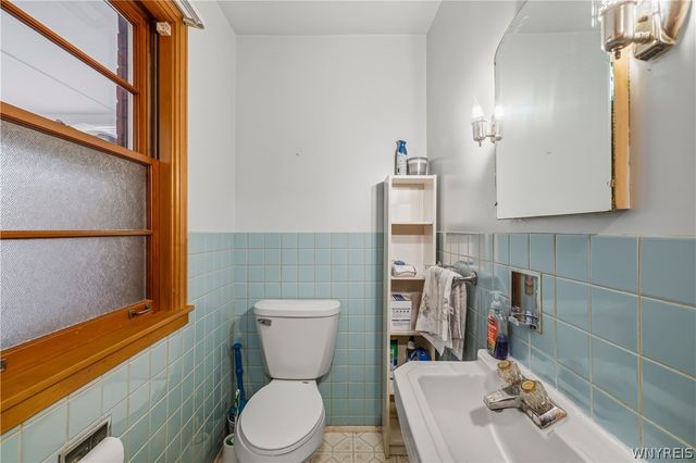 744 Seymour Avenue, Niagara Falls, NY 14305
