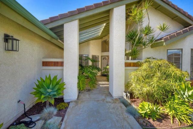 1011 Monterey Vista Way, Encinitas, CA 92024