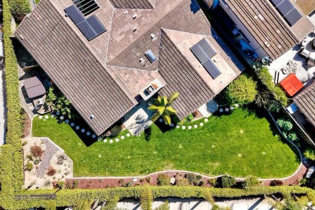 1011 Monterey Vista Way, Encinitas, CA 92024