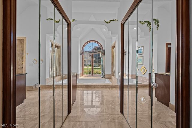 298 Village Drive, Broadview Heights, OH 44147