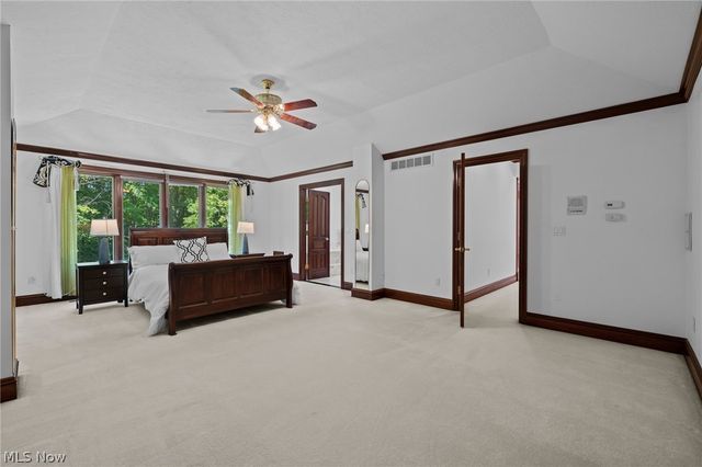 298 Village Drive, Broadview Heights, OH 44147