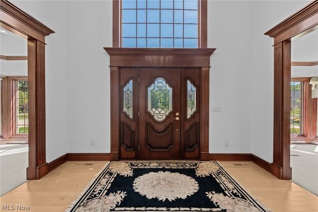 298 Village Drive, Broadview Heights, OH 44147