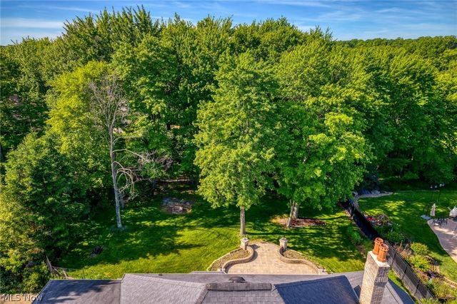 298 Village Drive, Broadview Heights, OH 44147