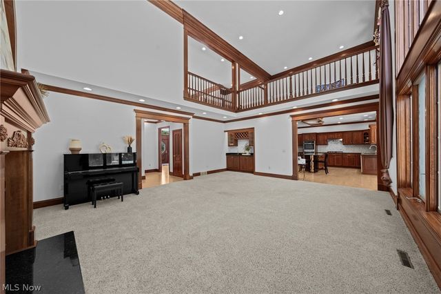 298 Village Drive, Broadview Heights, OH 44147