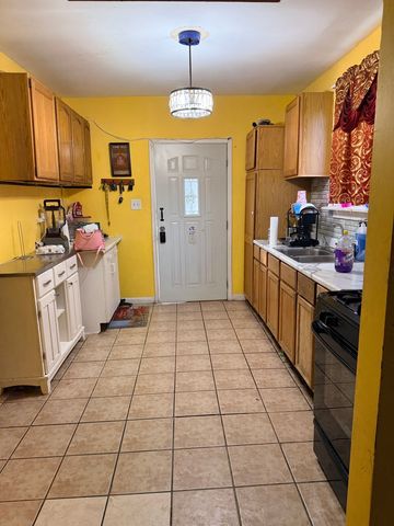 230 153rd Place, Calumet City, IL 60409