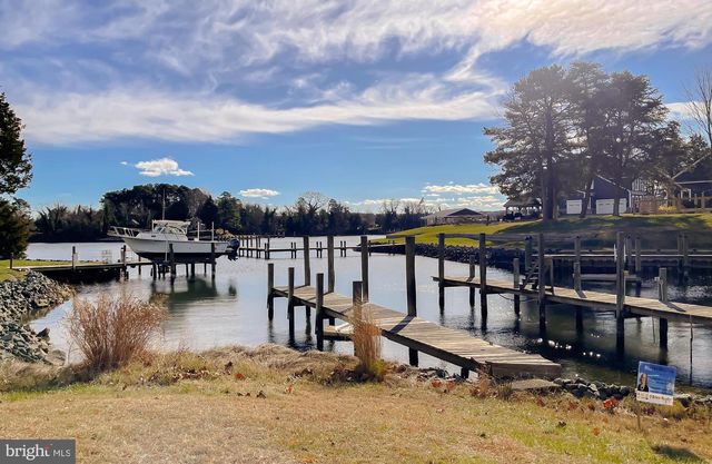 610 ROLLING HILLS RD, Solomons, MD 20688