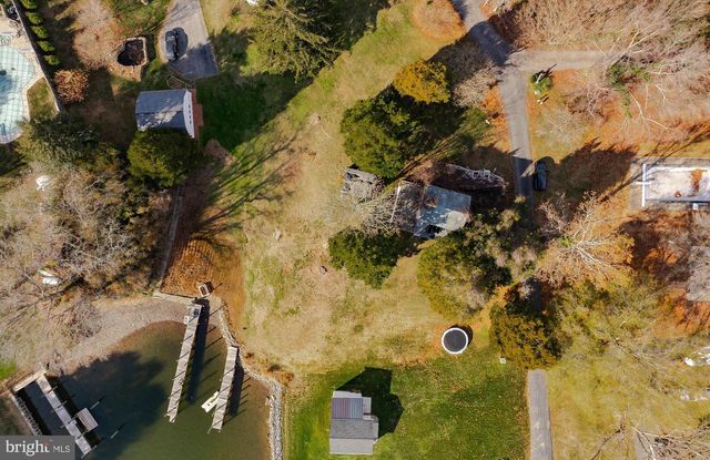 610 ROLLING HILLS RD, Solomons, MD 20688