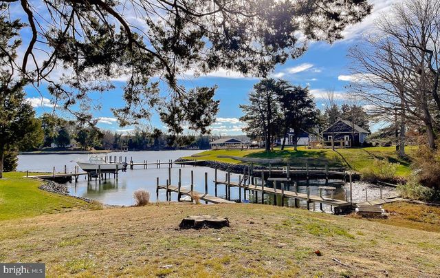 610 ROLLING HILLS RD, Solomons, MD 20688