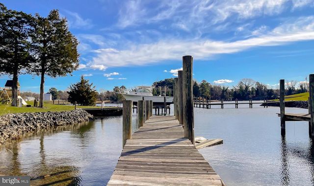 610 ROLLING HILLS RD, Solomons, MD 20688