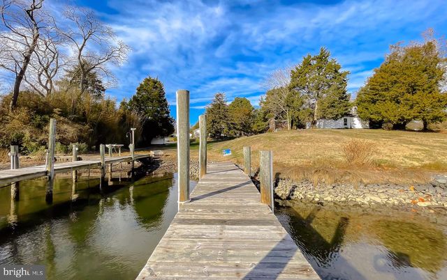 610 ROLLING HILLS RD, Solomons, MD 20688