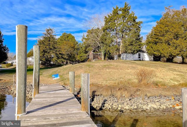 610 ROLLING HILLS RD, Solomons, MD 20688