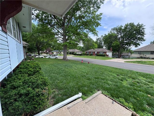 11604 E 61st Terrace, Raytown, MO 64133