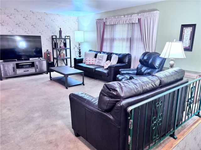 11604 E 61st Terrace, Raytown, MO 64133