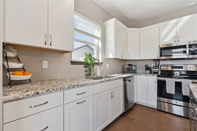 1903 Wycliffe Court SW, Cedar Rapids, IA 52404