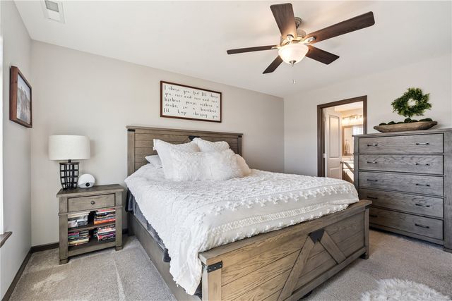 1903 Wycliffe Court SW, Cedar Rapids, IA 52404